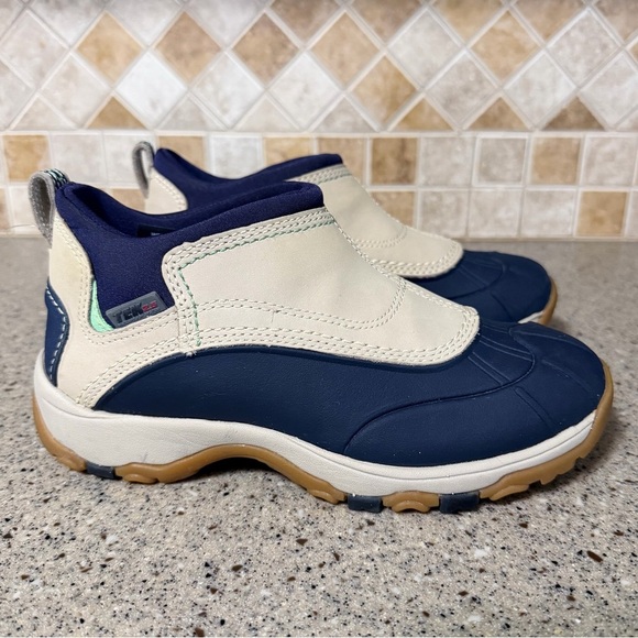 L.L. Bean Shoes - LL Bean Women’s Tek 2.5 Waterproof Trail Hiking Duck Boots Navy/Tan Size 6 EUC